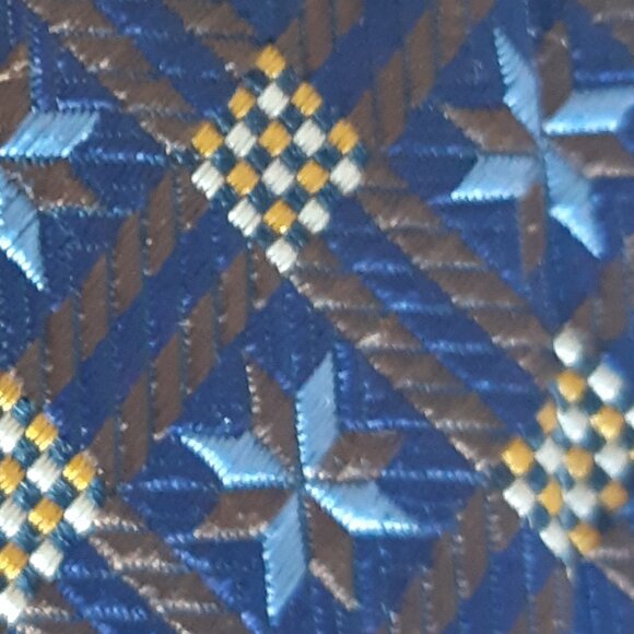 Valentino Cravatte 4" Navy Blue Patterned 100% Silk Men's Neck Tie - Picture 10 of 10